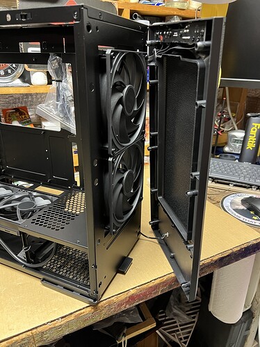 Lancool-Old-School-9